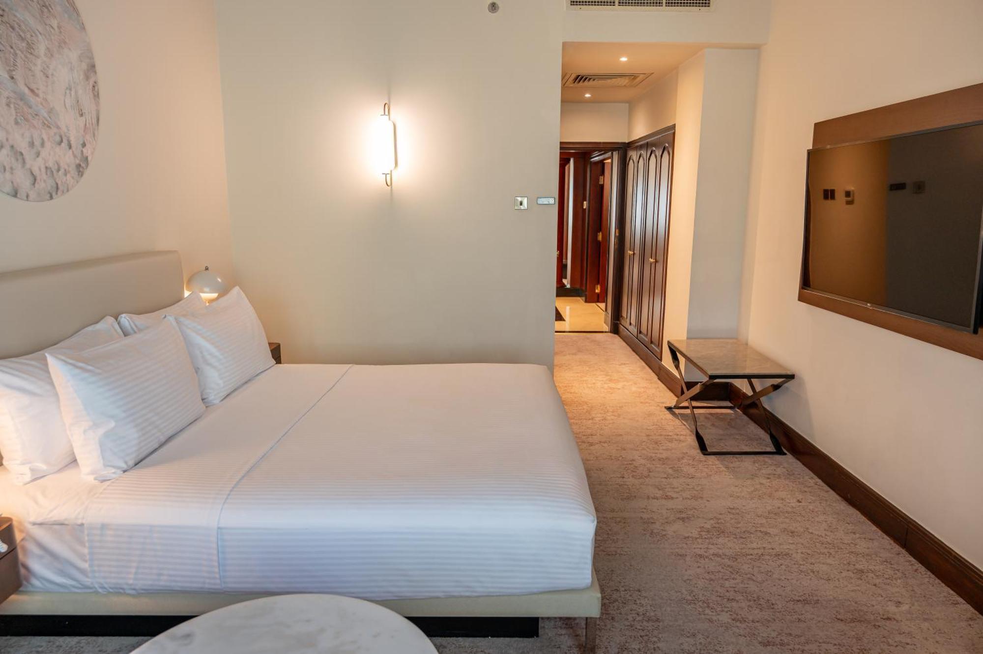 Majestic Cove Hotel - Formerly Le Meridien Fairway Dubai Exterior foto