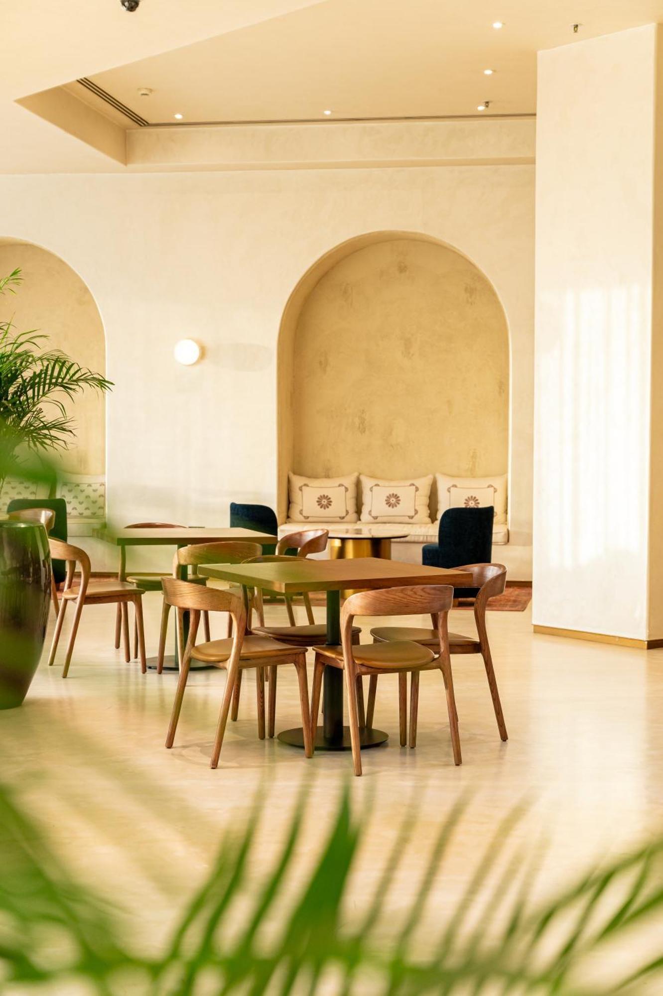 Majestic Cove Hotel - Formerly Le Meridien Fairway Dubai Exterior foto